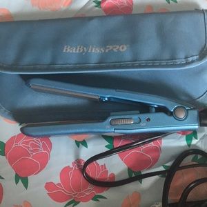 BaByliss PRO nano titanium. 1” flat iron